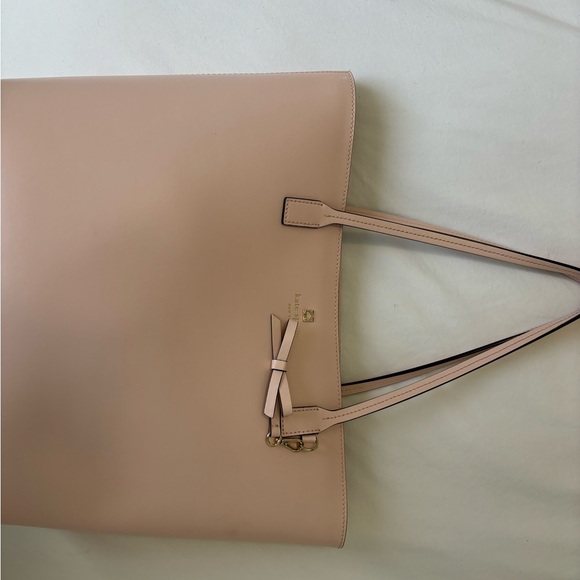 Katespade tote - Picture 1 of 2